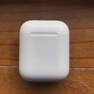 APPLE AIRPODS